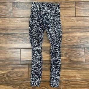 Lululemon Leggings 2 Black Gray print NuLu‎ Luxstreme